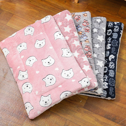 Colchonete Acolchoado para Gatos e Cães — Flanela Quentinha