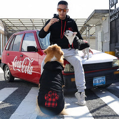 Moletom Para Cachorro Preto Com Estampa De Pata Xadrez