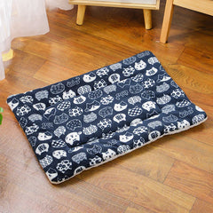 Colchonete Acolchoado para Gatos e Cães — Flanela Quentinha