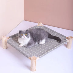 Cama Suspensa para Gatos com Estrutura em Madeira Confortável