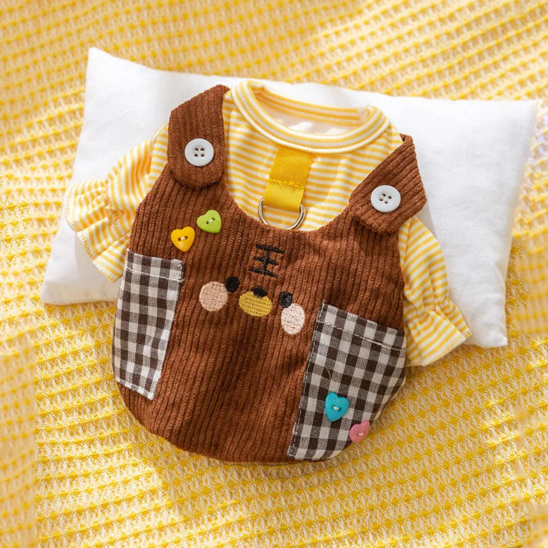 Roupa Pet Estilo Jardineira Colorida com Detalhes em Patchwork Fofo