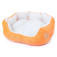 Cama Pet Colorida com Estampa de Patinha e Pelúcia Interna