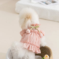 Vestido Rosa de Babados com Laço Frontal e Tecido Leve para Cães Pequenos